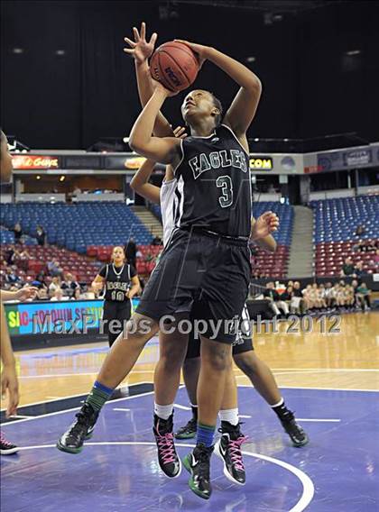 Thumbnail 2 in McNair vs. St. Mary's (CIF SJS D2 Final) photogallery.