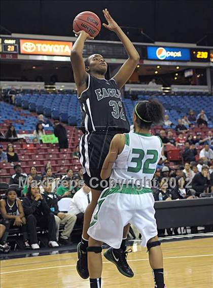 Thumbnail 3 in McNair vs. St. Mary's (CIF SJS D2 Final) photogallery.