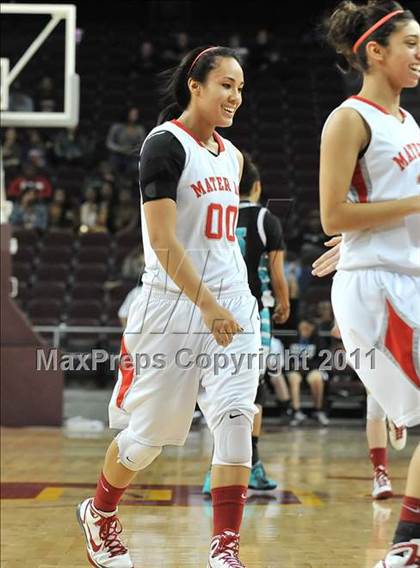 Thumbnail 3 in Canyon Springs vs. Mater Dei (CIF SoCal D1 Regional Final) photogallery.