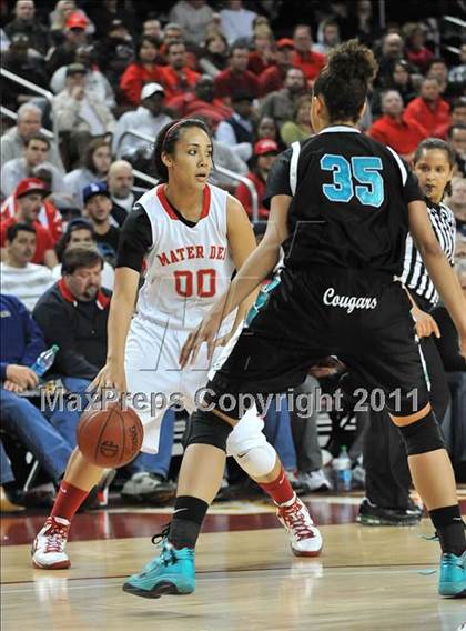 Thumbnail 2 in Canyon Springs vs. Mater Dei (CIF SoCal D1 Regional Final) photogallery.