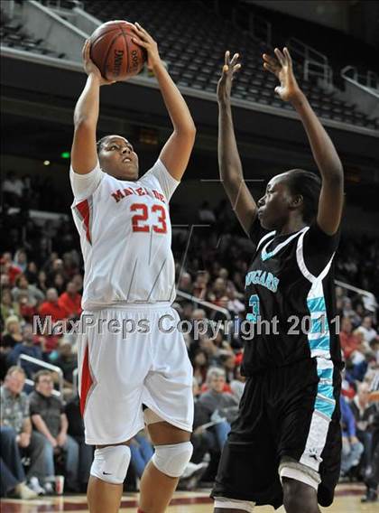 Thumbnail 2 in Canyon Springs vs. Mater Dei (CIF SoCal D1 Regional Final) photogallery.