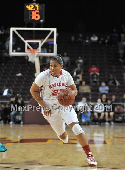 Thumbnail 1 in Canyon Springs vs. Mater Dei (CIF SoCal D1 Regional Final) photogallery.