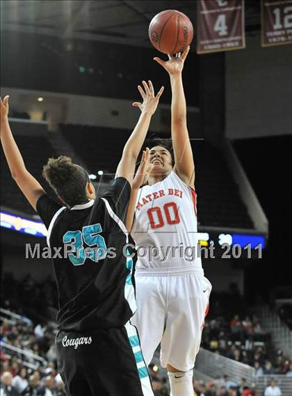 Thumbnail 2 in Canyon Springs vs. Mater Dei (CIF SoCal D1 Regional Final) photogallery.