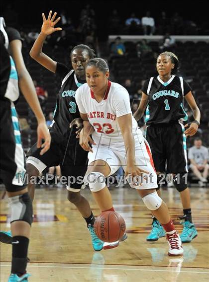 Thumbnail 2 in Canyon Springs vs. Mater Dei (CIF SoCal D1 Regional Final) photogallery.
