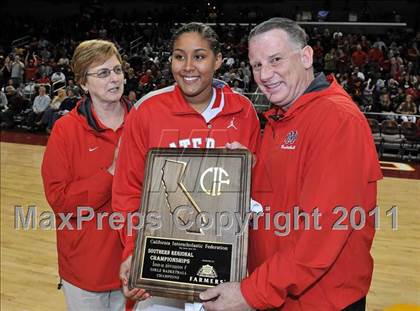 Thumbnail 3 in Canyon Springs vs. Mater Dei (CIF SoCal D1 Regional Final) photogallery.