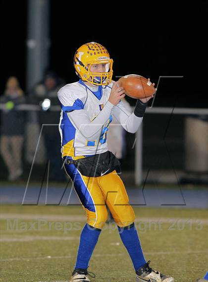 Thumbnail 3 in Union vs Clarion Area (PIAA District 9 Class A 1st Round) photogallery.