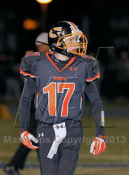 Thumbnail 1 in Union vs Clarion Area (PIAA District 9 Class A 1st Round) photogallery.