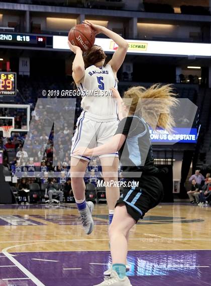 Thumbnail 3 in Caruthers vs Ramona (CIF State D5 Final) photogallery.