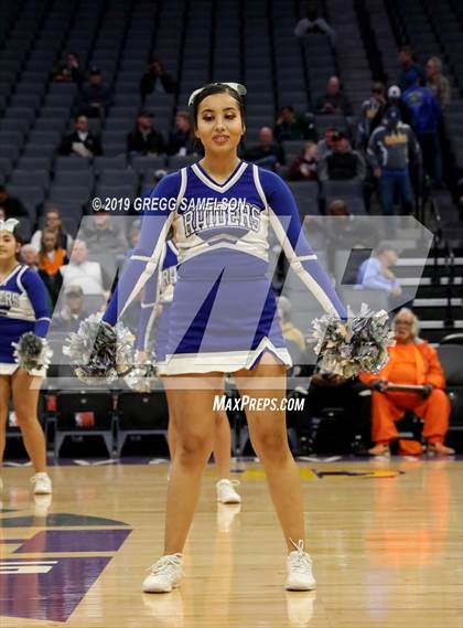 Thumbnail 3 in Caruthers vs Ramona (CIF State D5 Final) photogallery.