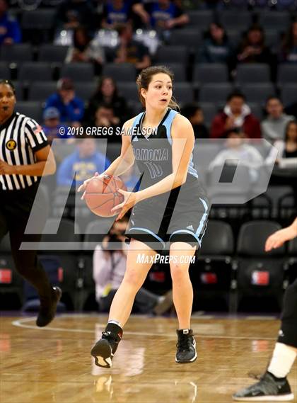 Thumbnail 1 in Caruthers vs Ramona (CIF State D5 Final) photogallery.