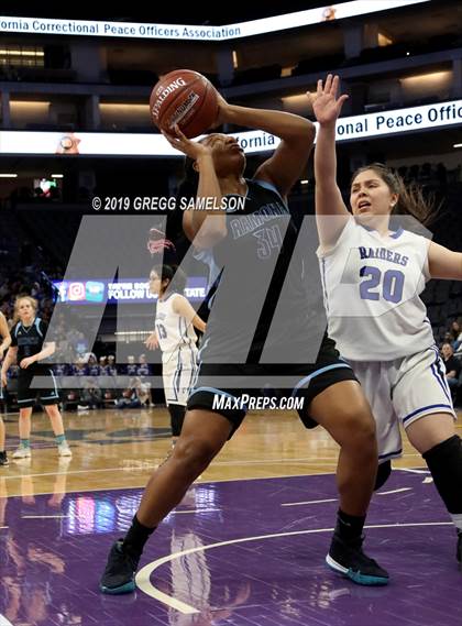 Thumbnail 2 in Caruthers vs Ramona (CIF State D5 Final) photogallery.