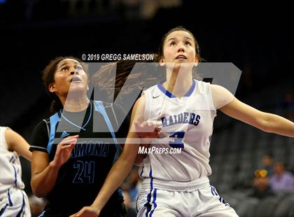 Thumbnail 2 in Caruthers vs Ramona (CIF State D5 Final) photogallery.