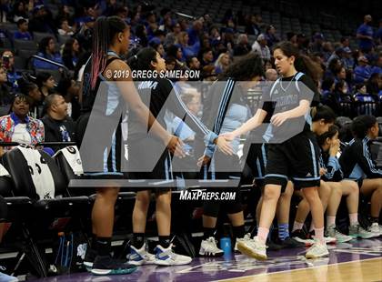 Thumbnail 3 in Caruthers vs Ramona (CIF State D5 Final) photogallery.