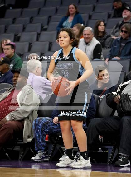 Thumbnail 3 in Caruthers vs Ramona (CIF State D5 Final) photogallery.