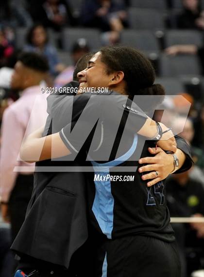 Thumbnail 1 in Caruthers vs Ramona (CIF State D5 Final) photogallery.