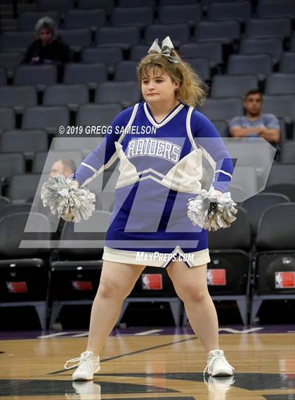 Thumbnail 3 in Caruthers vs Ramona (CIF State D5 Final) photogallery.
