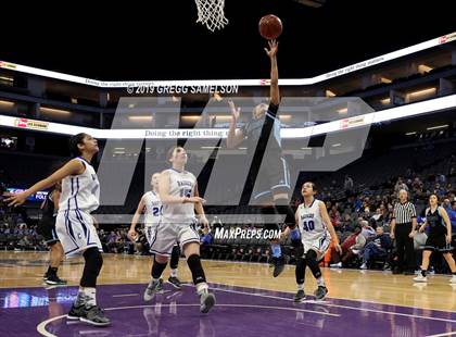 Thumbnail 2 in Caruthers vs Ramona (CIF State D5 Final) photogallery.