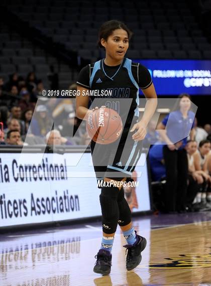 Thumbnail 1 in Caruthers vs Ramona (CIF State D5 Final) photogallery.