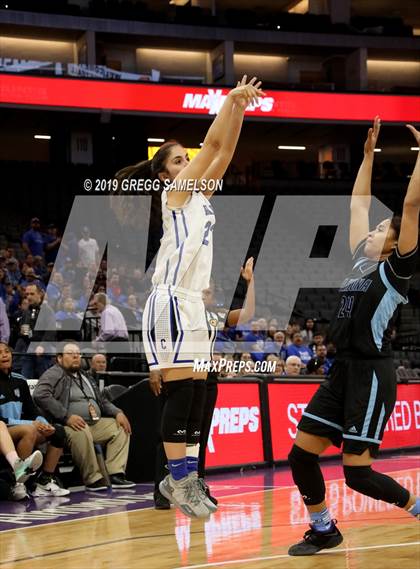 Thumbnail 1 in Caruthers vs Ramona (CIF State D5 Final) photogallery.