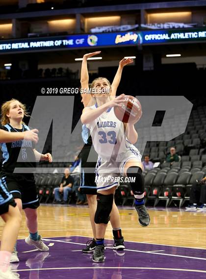 Thumbnail 3 in Caruthers vs Ramona (CIF State D5 Final) photogallery.