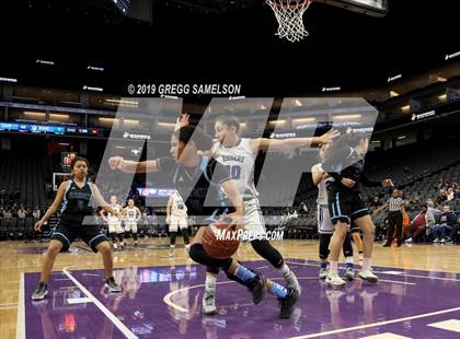 Thumbnail 1 in Caruthers vs Ramona (CIF State D5 Final) photogallery.