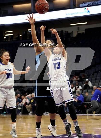 Thumbnail 1 in Caruthers vs Ramona (CIF State D5 Final) photogallery.