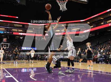 Thumbnail 1 in Caruthers vs Ramona (CIF State D5 Final) photogallery.