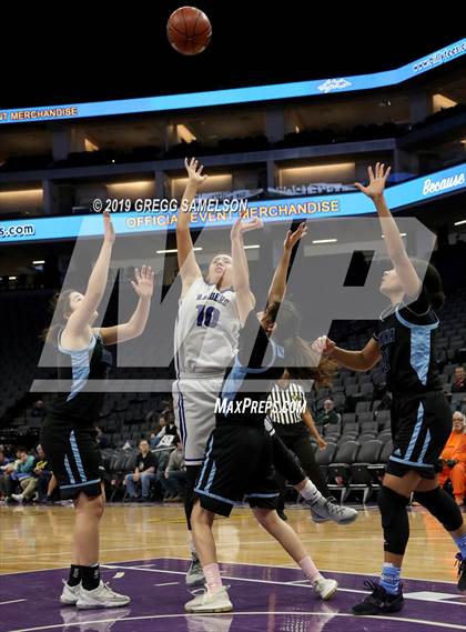 Thumbnail 2 in Caruthers vs Ramona (CIF State D5 Final) photogallery.