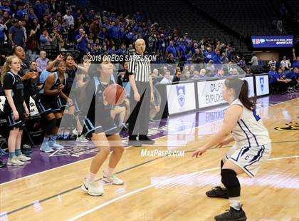 Thumbnail 3 in Caruthers vs Ramona (CIF State D5 Final) photogallery.