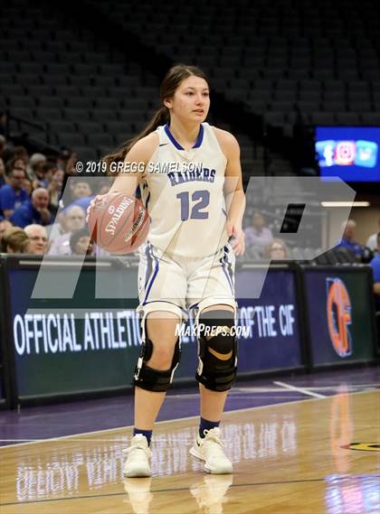 Thumbnail 3 in Caruthers vs Ramona (CIF State D5 Final) photogallery.