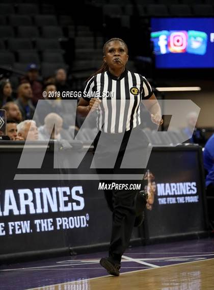 Thumbnail 3 in Caruthers vs Ramona (CIF State D5 Final) photogallery.