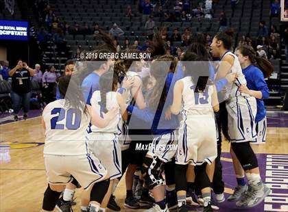 Thumbnail 2 in Caruthers vs Ramona (CIF State D5 Final) photogallery.