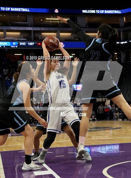 Thumbnail 1 in Caruthers vs Ramona (CIF State D5 Final) photogallery.
