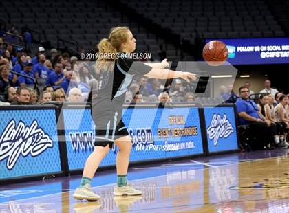 Thumbnail 2 in Caruthers vs Ramona (CIF State D5 Final) photogallery.