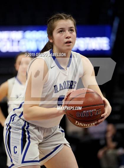 Thumbnail 3 in Caruthers vs Ramona (CIF State D5 Final) photogallery.