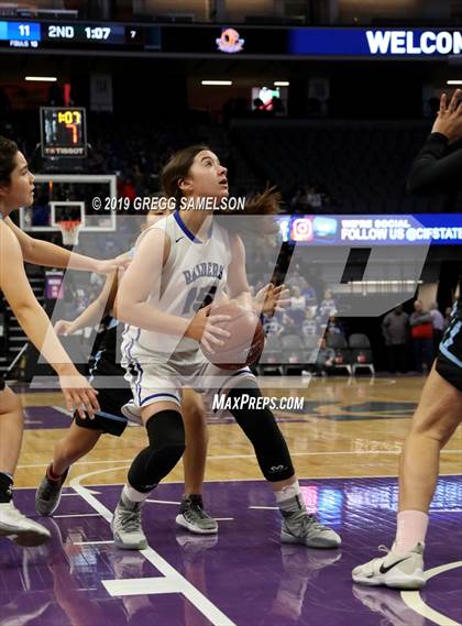 Thumbnail 3 in Caruthers vs Ramona (CIF State D5 Final) photogallery.