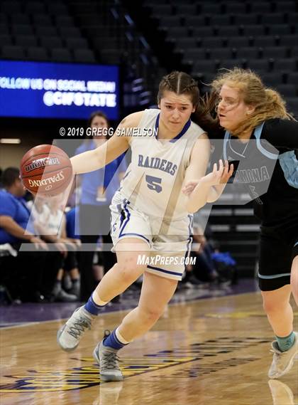 Thumbnail 3 in Caruthers vs Ramona (CIF State D5 Final) photogallery.