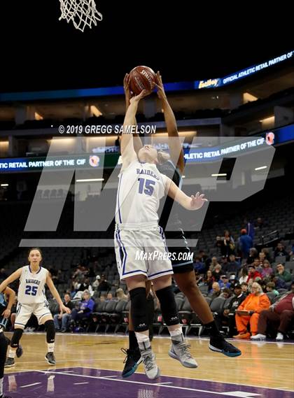 Thumbnail 3 in Caruthers vs Ramona (CIF State D5 Final) photogallery.