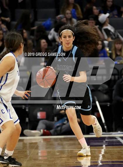 Thumbnail 3 in Caruthers vs Ramona (CIF State D5 Final) photogallery.