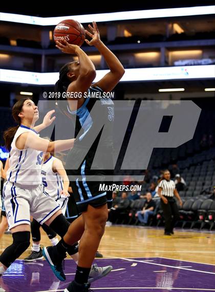Thumbnail 2 in Caruthers vs Ramona (CIF State D5 Final) photogallery.