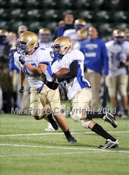 Thumbnail 3 in Rush-Henrietta vs. Webster-Schroeder (Section 5 Class AA Semifinals) photogallery.
