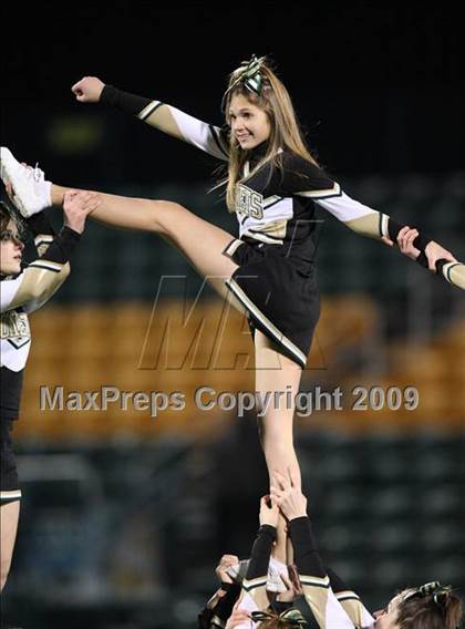 Thumbnail 2 in Rush-Henrietta vs. Webster-Schroeder (Section 5 Class AA Semifinals) photogallery.