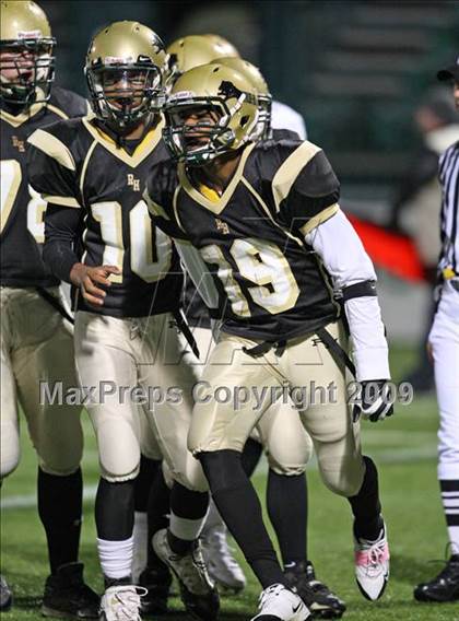 Thumbnail 3 in Rush-Henrietta vs. Webster-Schroeder (Section 5 Class AA Semifinals) photogallery.