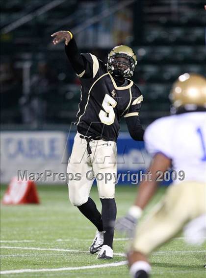 Thumbnail 3 in Rush-Henrietta vs. Webster-Schroeder (Section 5 Class AA Semifinals) photogallery.