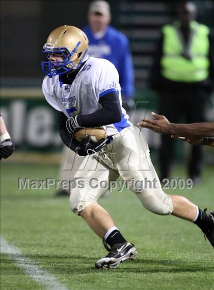 Thumbnail 3 in Rush-Henrietta vs. Webster-Schroeder (Section 5 Class AA Semifinals) photogallery.