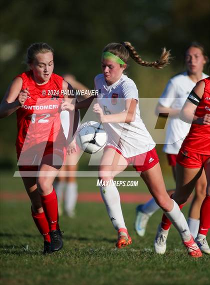 Thumbnail 3 in Sullivan County vs Montgomery (PIAA D4 1A First Round) photogallery.