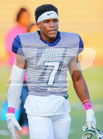 Thumbnail 2 in Lamar Consolidated @ Rudder photogallery.