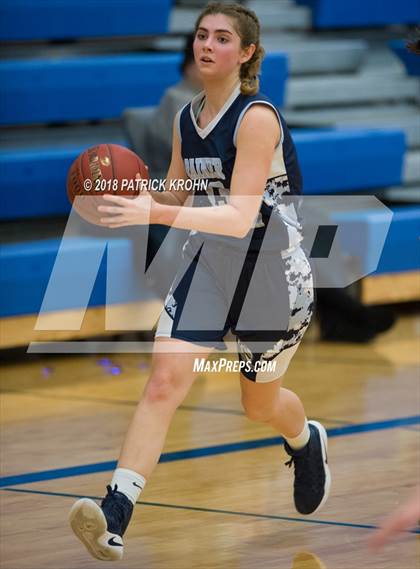 Thumbnail 3 in Northwest Yeshiva vs. Rainier Christian photogallery.