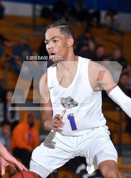 Thumbnail 2 in Bishop Manogue vs. Folsom (Stan Harms Classic) photogallery.