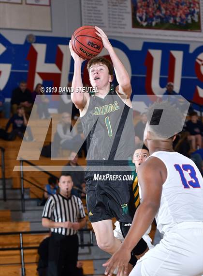Thumbnail 1 in Bishop Manogue vs. Folsom (Stan Harms Classic) photogallery.